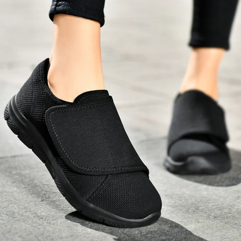 Women's Breathable Wide-Toe Walking Sneakers – Lightweight Non-Slip Cushioned Casual Shoes