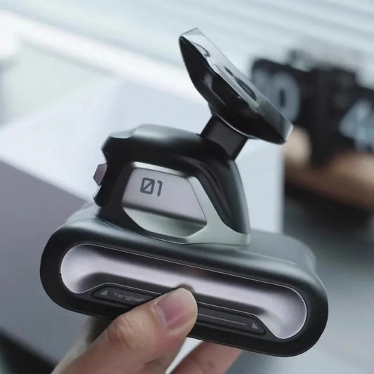 LOOi Smart Desktop Robot – AI Mobile Assistant with Face Recognition & Wireless Charging